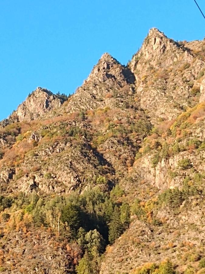 Chambre Ou Gite Dans Une Maison De Montagne - De Suzon A Zelie Entraigues  Zewnętrze zdjęcie